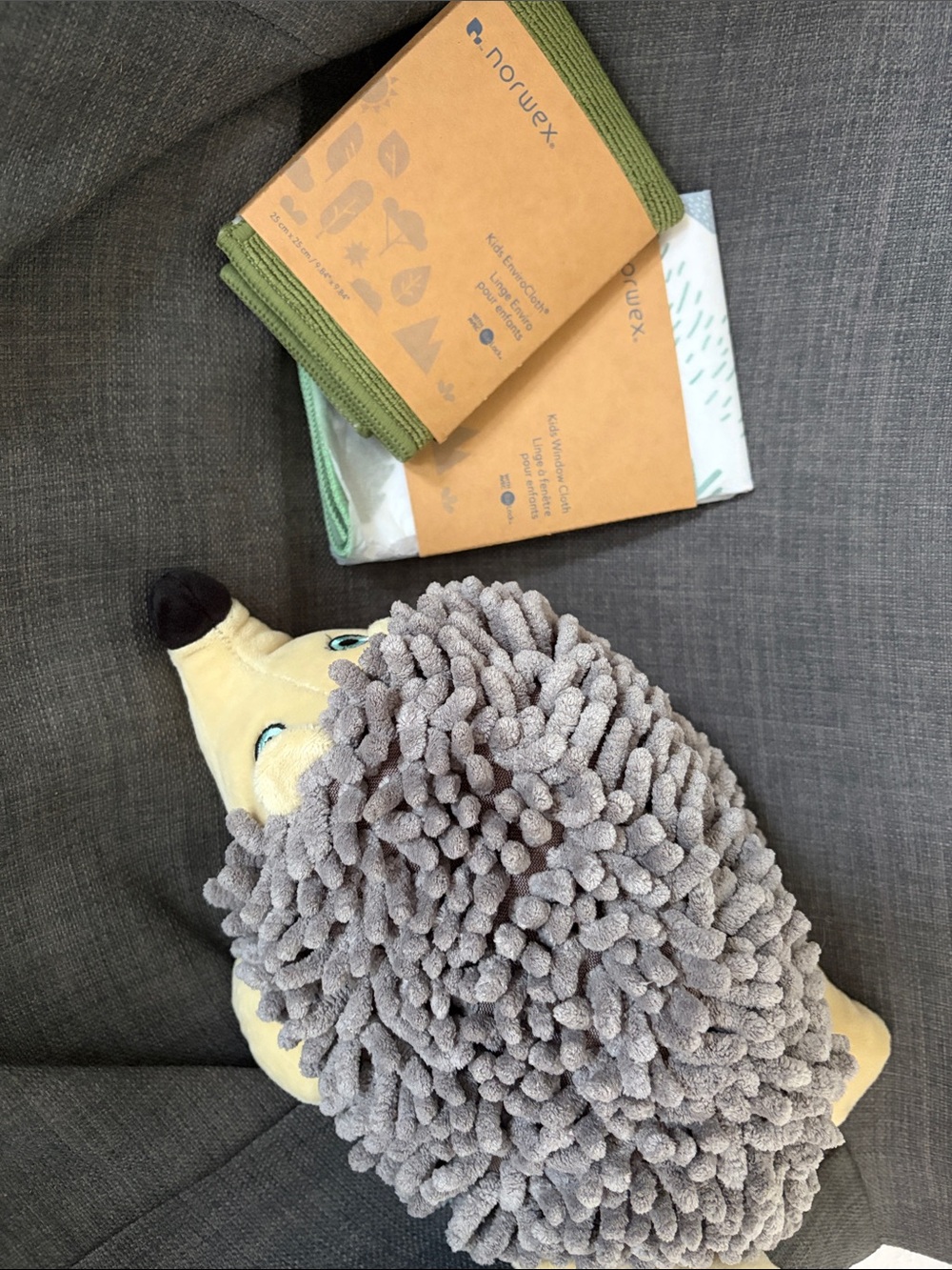 Norwex Kids Set Window and Enviro Cloth and Plush Hedgehog Duster